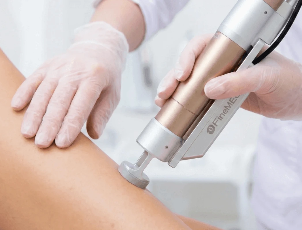 Dual wavelength laser hair removal technology at Edition Clinic Bangkok Thonglor